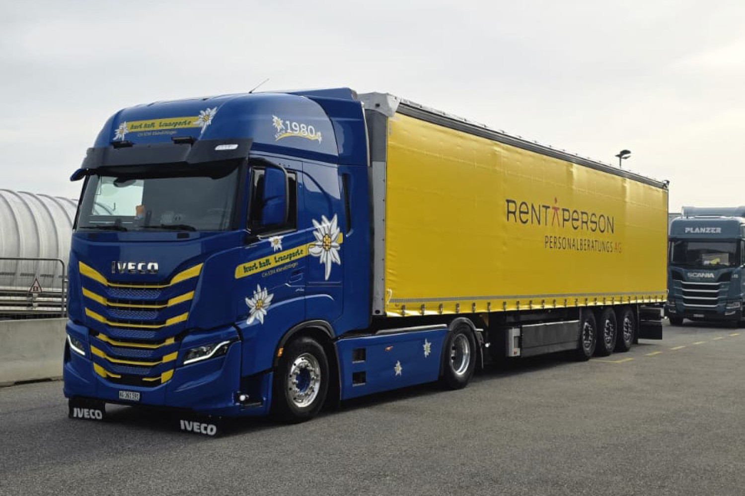 Gebrandeter Rent a Person Lastwagen